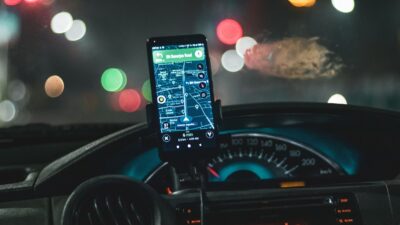 GPS追跡は自分でやると違法リスク【浮気調査の罠】
