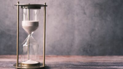 【登録直後が勝負】転職エージェントで48時間以内にオファーを引き出す初動テクニック