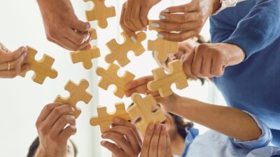 1枚のカードで「最大4社の信用履歴」が同時に育つ!? クレヒス倍速化を狙う“多重掲載カード”の正体とは