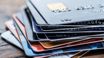 「使ってないカード」を1回使うだけで審査通過率が激変!? 解約せずに“信用力”を高める「捨てカード戦略」の正体とは