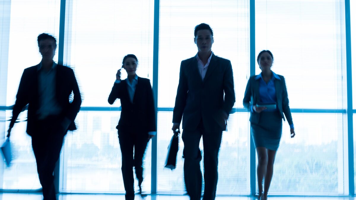 【会社員でもOK！】副業希望でも案件エージェントに登録・相談できる方法と注意点まとめ